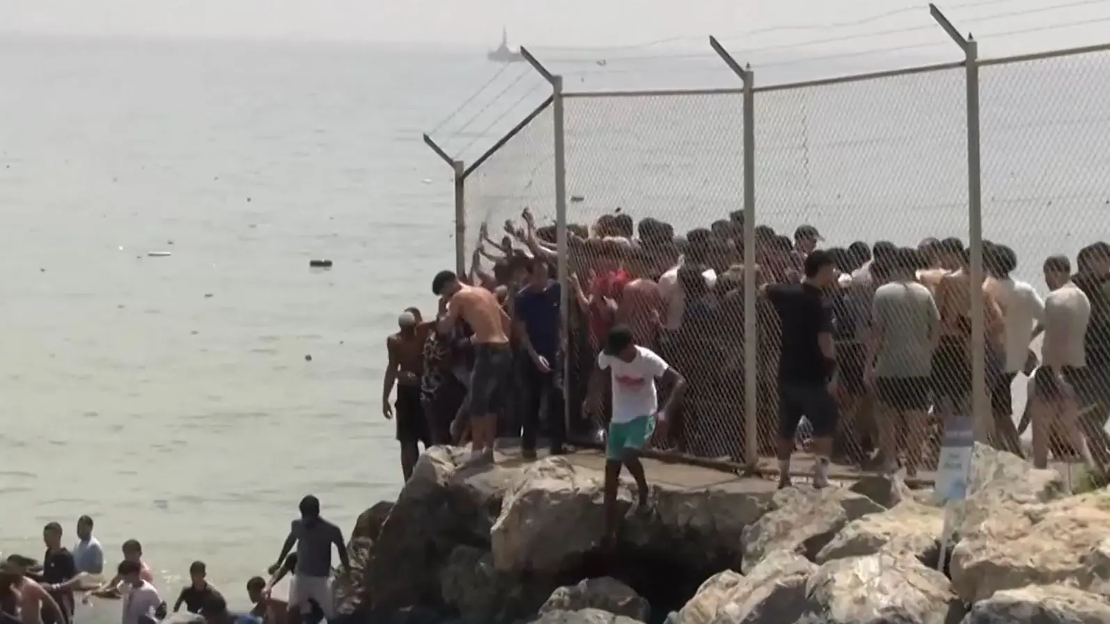 Migranti: Cgil, a Ceuta serve risposta umanitaria, no a strumentalizzazione politica