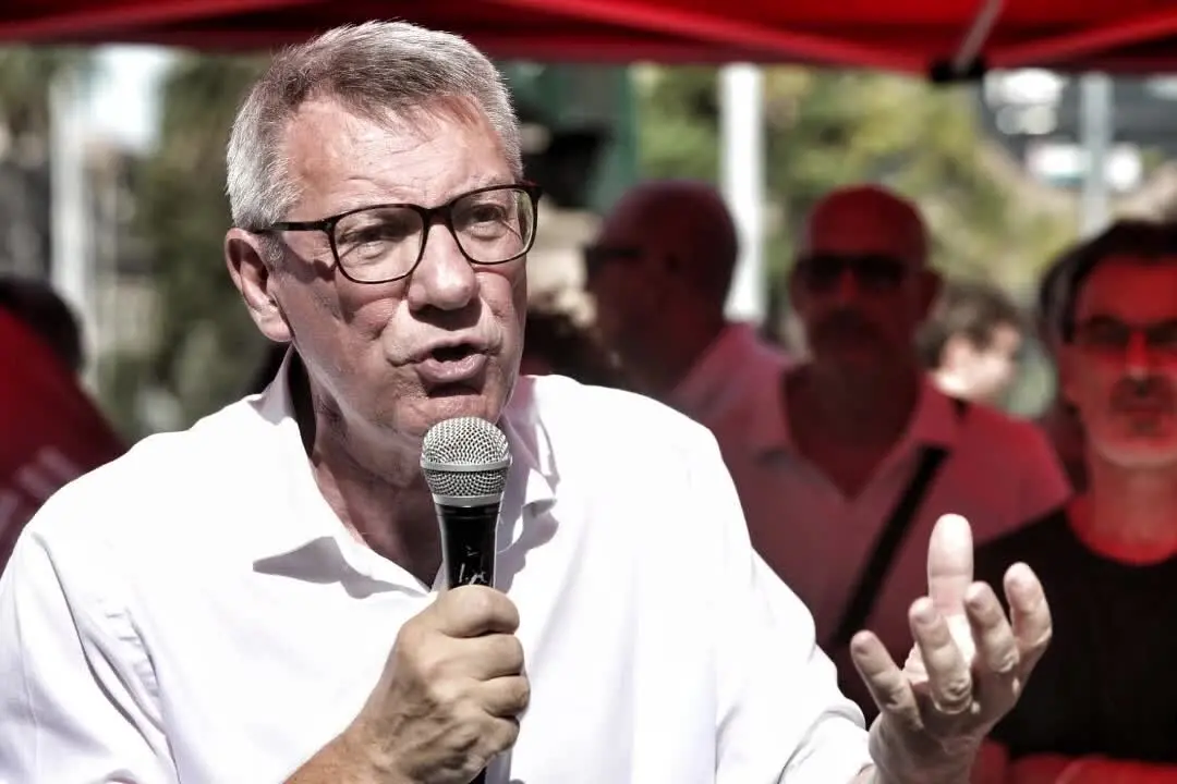 Acciaio, Landini: “Serve un intervento pubblico, no a ridimensionamenti e chiusure”