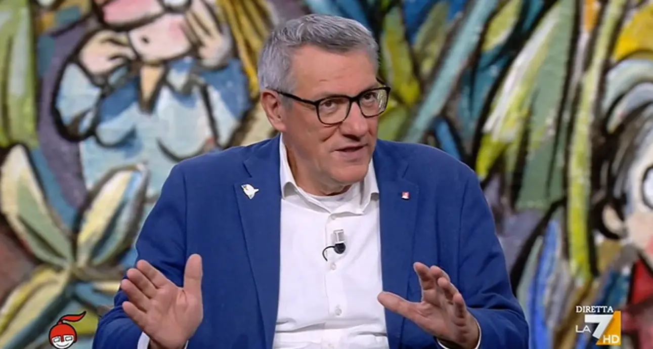 Landini a DiMartedì: “Gli italiani stanno peggio di quattro anni fa. Basta marchette elettorali, servono sanità pubblica, salari e riforma fiscale”