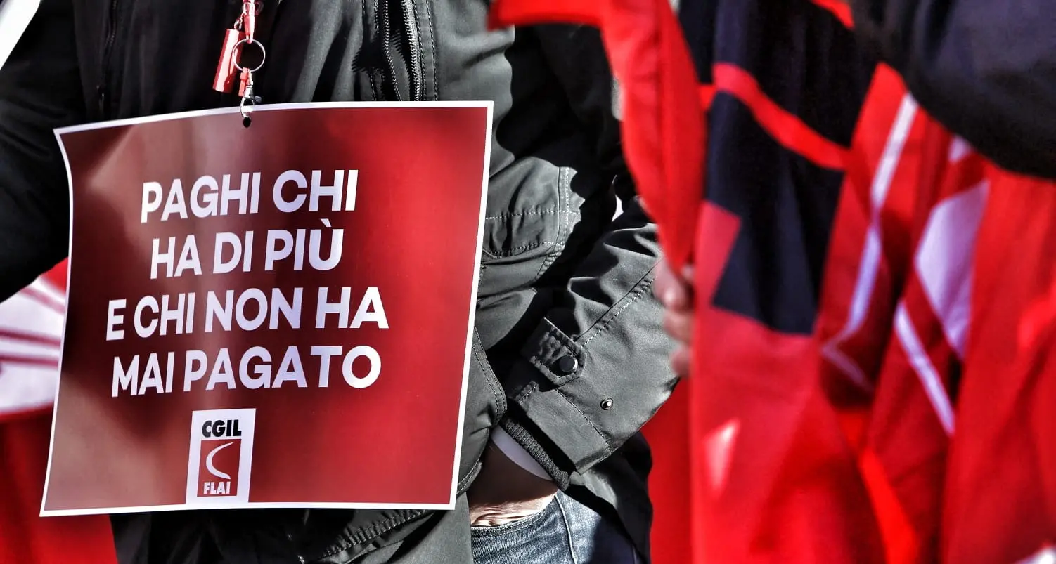 Fisco: legge delega penalizza lavoratori e pensionati, Paese indietro di 50 anni