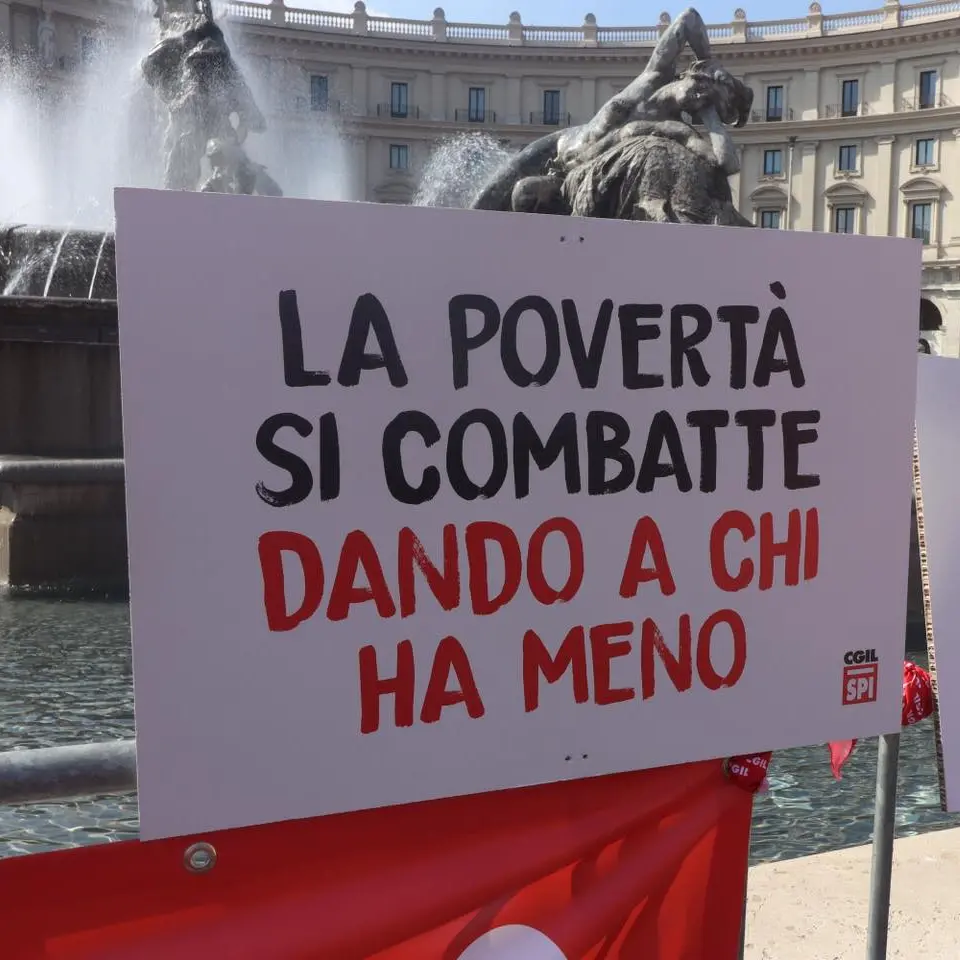 Povertà: Cgil, record che certifica fallimento e responsabilità del Governo