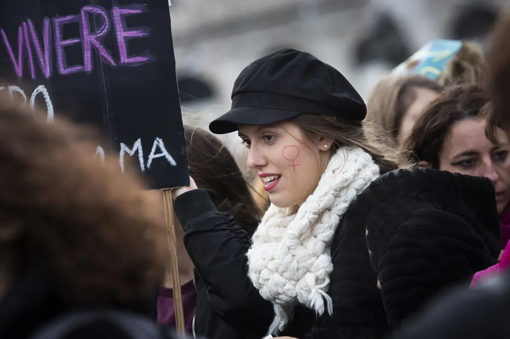 Aborto: impegnati a difendere e tutelare le conquiste per la salute e la libertà delle donne