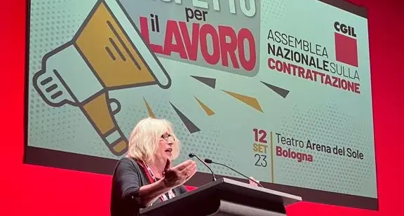 Assemblea nazionale su contrattazione 'Rispetto per il lavoro', Bologna 12 settembre