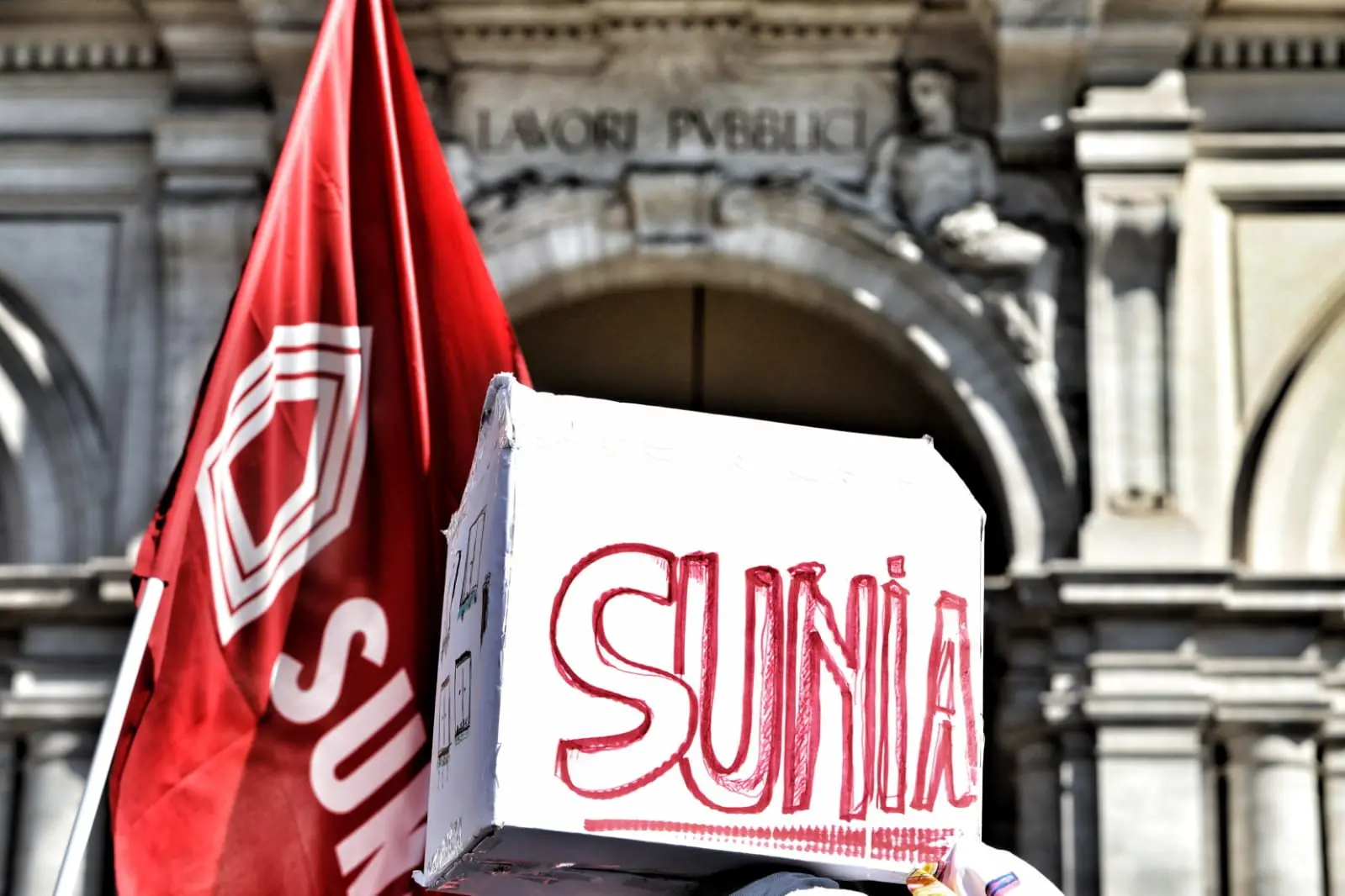 CGIL sostiene raccolta firme e presidio Sunia per emergenza abitativa