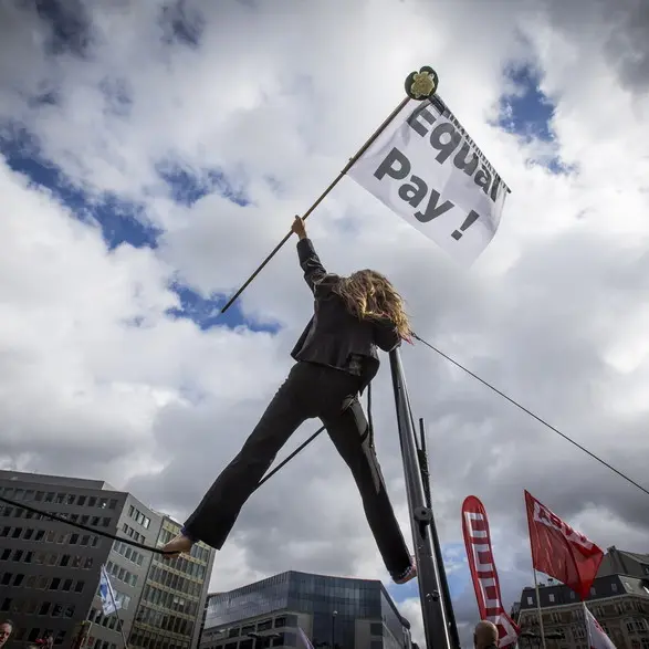 Parità salariale: Cgil, Governo peggiora direttiva Ue