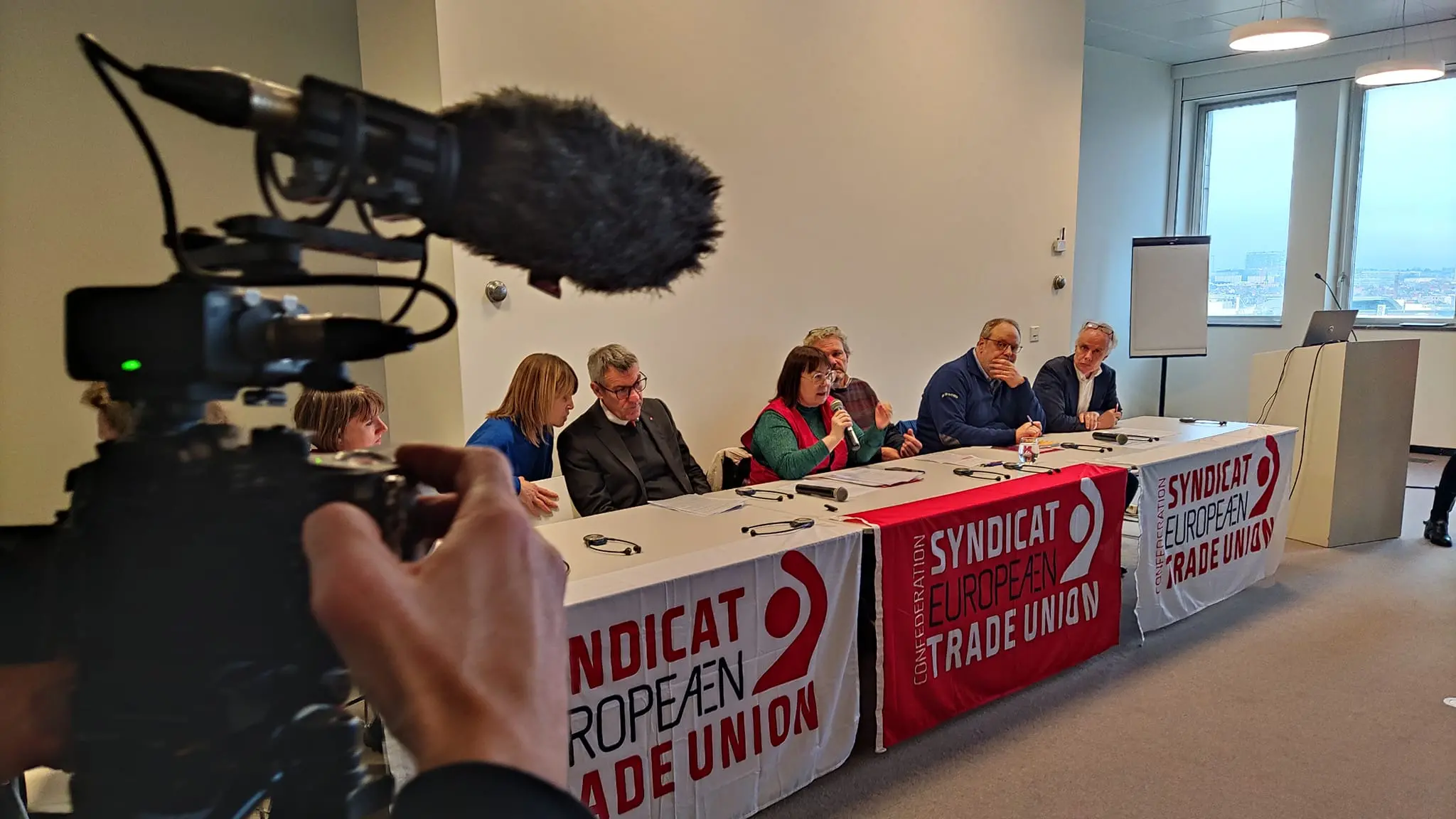 Bruxelles, intervento di Landini alla conferenza stampa di presentazione della manifestazione europea dei sindacati